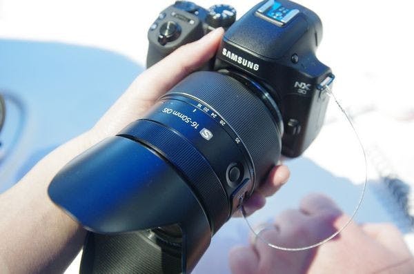 是CES 2014 : Samsung NX30 與 Galaxy Camera 2 快速動手玩這篇文章的首圖
