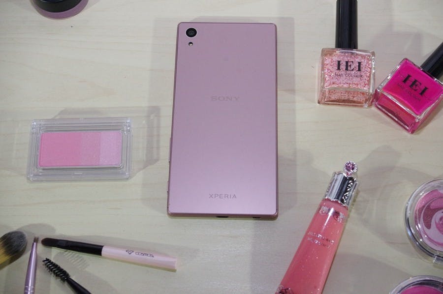 是柔和而沉穩的日系粉色, Xperia Z5 玫瑰石英粉動眼看這篇文章的首圖