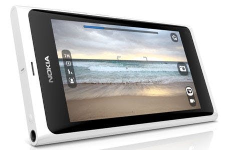 是Nokia N9「雪白」上市,可以拿來刷(填空)嗎?這篇文章的首圖