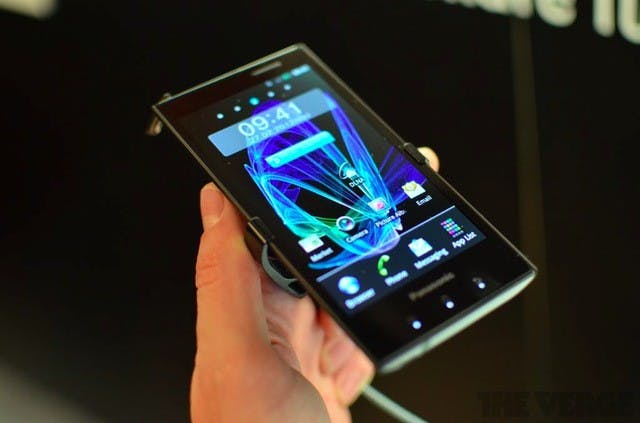 是Panasonic 展出 5 吋 Eluga 原型手機這篇文章的首圖