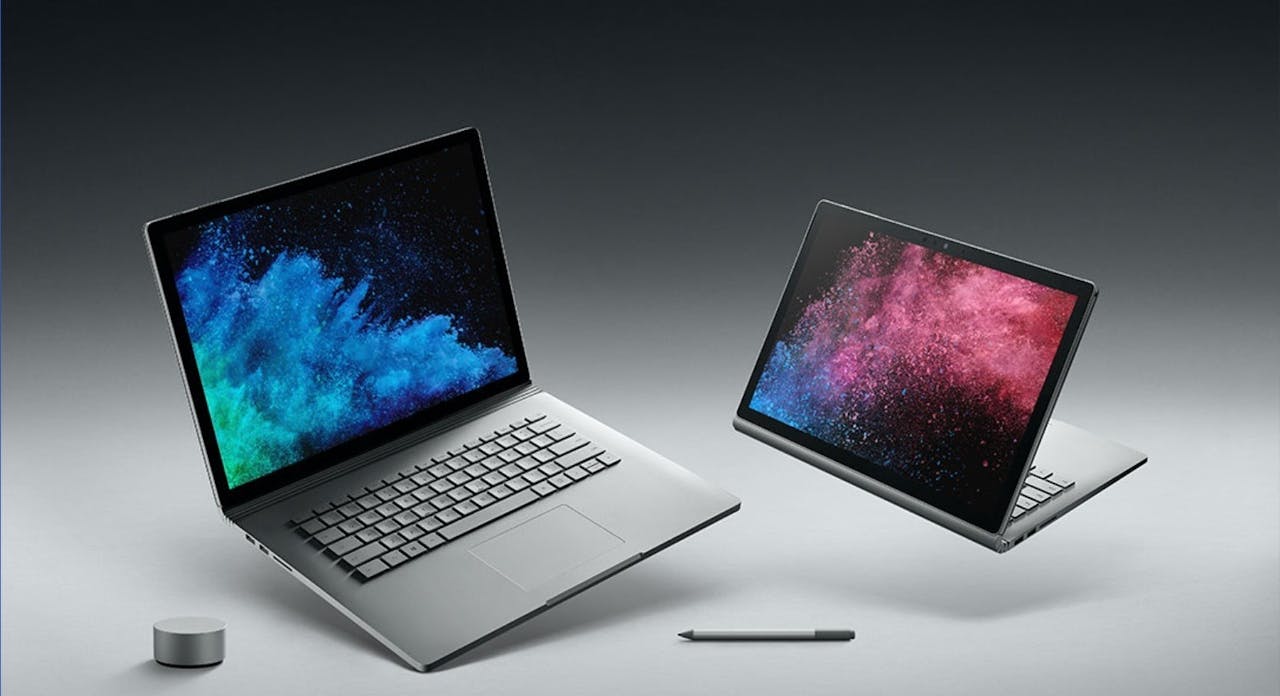 是搭載第八代 Core 與 GTX 10 GPU ,微軟 Surface Book 2 提供 13.5" 與 15" 雙尺寸這篇文章的首圖