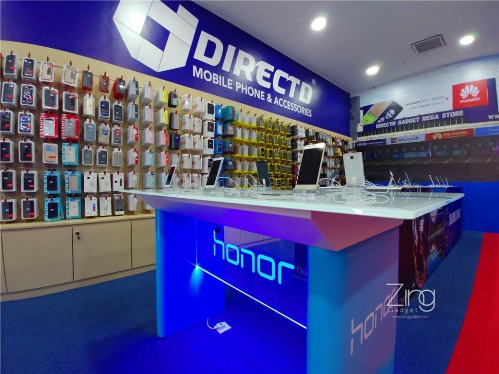 是DirectD在Publika的新分店首日開張人頭涌涌!開賣前大排場龍,現場人潮超誇張!這篇文章的首圖