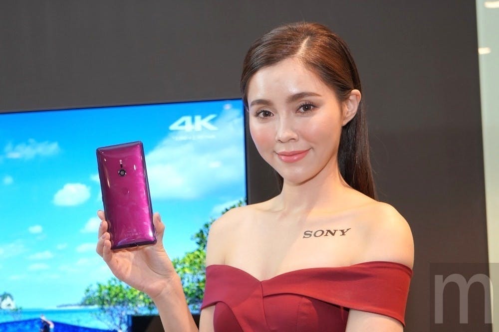 是Xperia XZ3正式揭曉 成為Sony第一款搭載OLED面板的旗艦手機這篇文章的首圖
