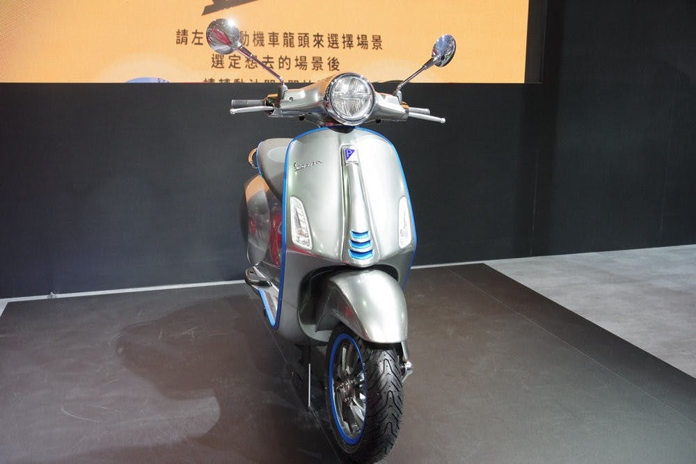 是等同小 50 性能的 Vespa Elettrica Concept 動眼看這篇文章的首圖