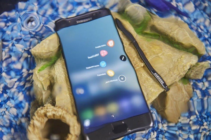 是Samsung宣布Galaxy Note 7全球供不應求!8月19日大馬無法如期發售,最快也要等到9月!這篇文章的首圖