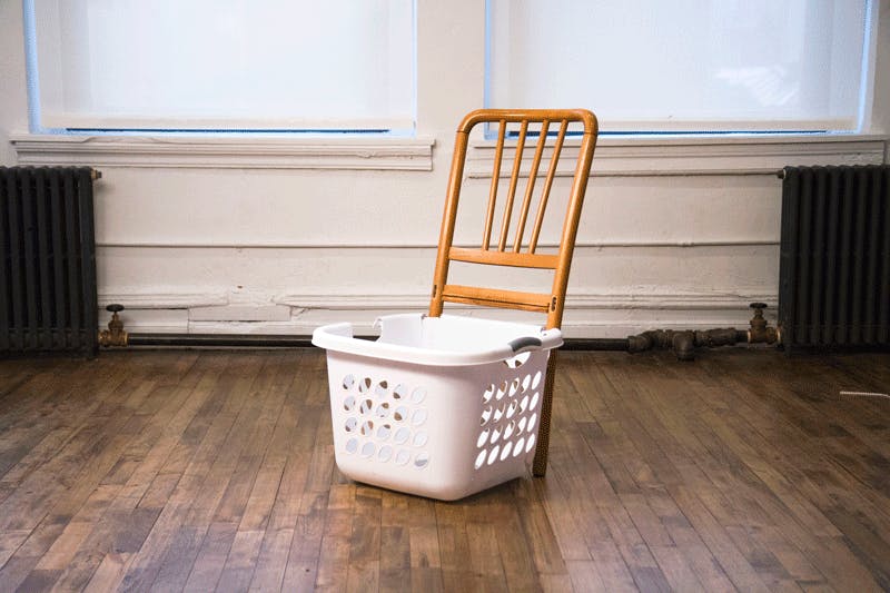 是髒衣服本來就該堆椅子上~「Martino Hamper」洗椅籃椅這篇文章的首圖