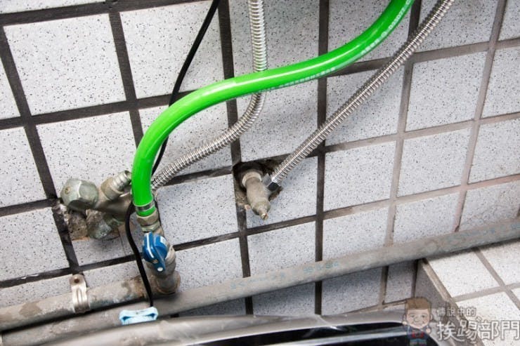 是熱水忽冷忽熱水壓老是不足?DIY提升水壓無痛省錢大法這篇文章的首圖