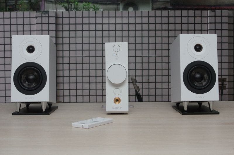 是只為你的個人聽覺饗宴精品, Sony CAS-1 桌上型聆聽系統動手玩這篇文章的首圖
