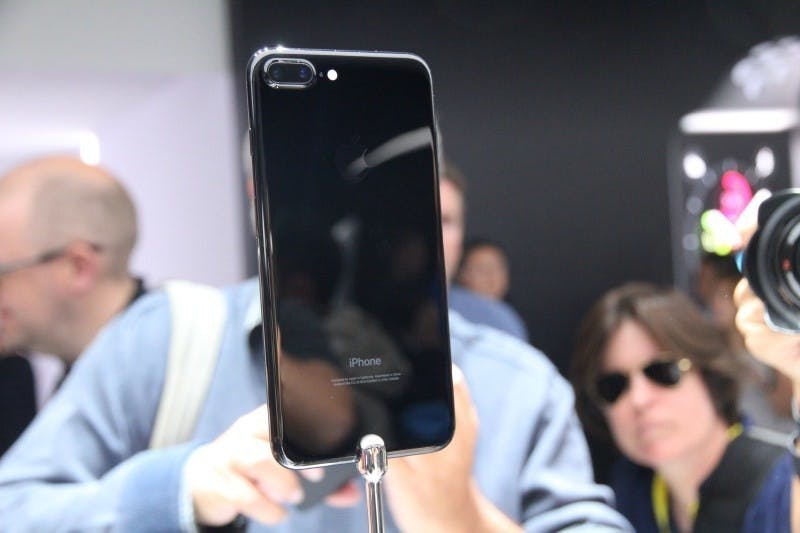 是創歷史新高 iPhone 7系列預購量明顯高於iPhone 6四倍這篇文章的首圖