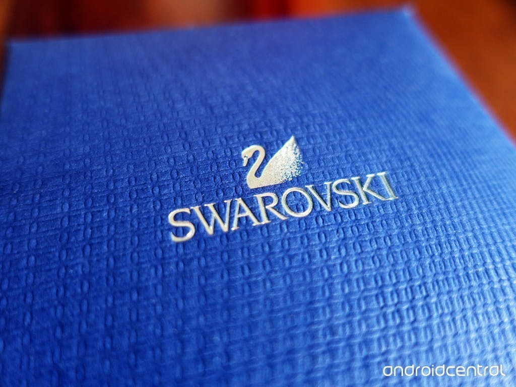 是驚喜預告!Swarovski將在3月Baselworld 2017推出專為女性精心設計的Android Wear智能手錶!這篇文章的首圖