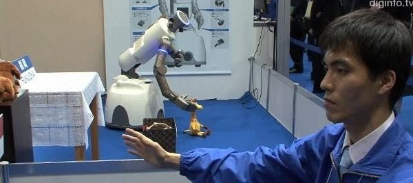 是利用Kinect體感,遠端來遙控機器人的SmartPal技術這篇文章的首圖
