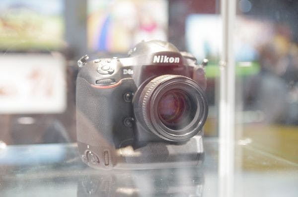 是CES 2014 : Nikon 於攤位靜靜展出規格不明的 D4s 旗艦單眼這篇文章的首圖