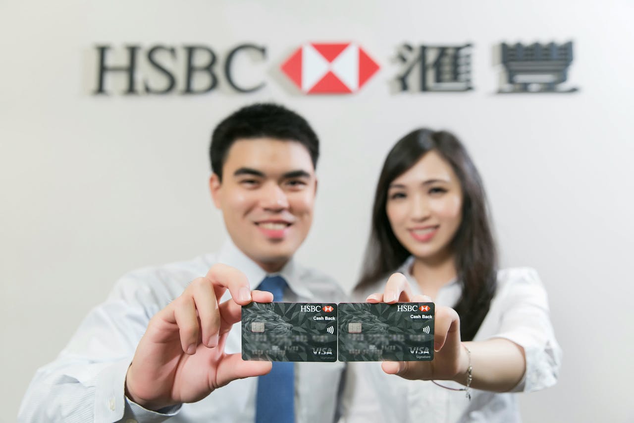 是滙豐銀行6大卡種推出嶄新卡面 加送華航哩程數這篇文章的首圖