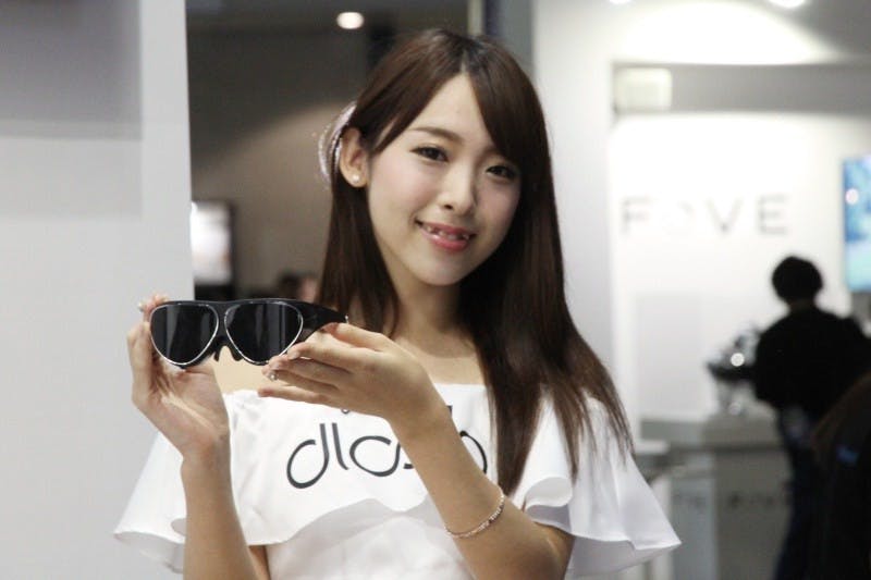 是Dlodlo VR Glasses V1輕薄款VR顯示器 未來可對應Xbox One輸出使用這篇文章的首圖
