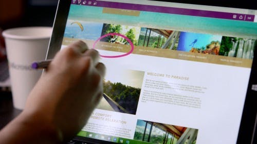 是微軟 Windows 10 全新戰略,標榜可使用修改過的 iOS 與 Android app這篇文章的首圖
