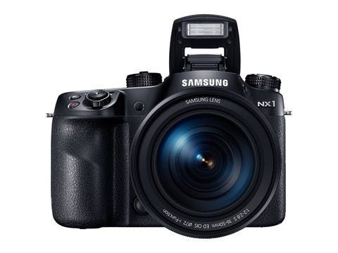 是三星發表高規格可換鏡頭機身 NX1 ,亮點在於採用 APS-C 背照式感光元件這篇文章的首圖