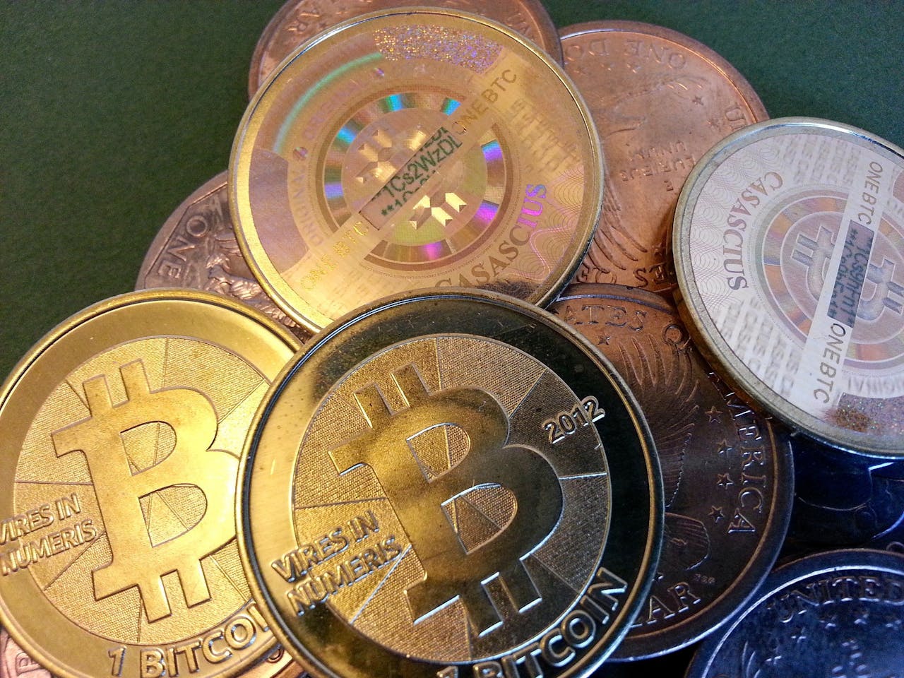 是說文解字第4課:比特幣 Bitcoin這篇文章的首圖