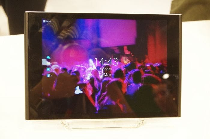 是MWC 2015 :源自 Nokia Meego 團隊、搭載 SailfishOS 的 Jolla Tablet 平板動眼看這篇文章的首圖