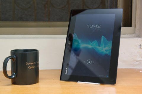 是延續獨特舒捲設計,搭配多樣獨特配件的 Sony Xperia Tablet S 動手玩這篇文章的首圖