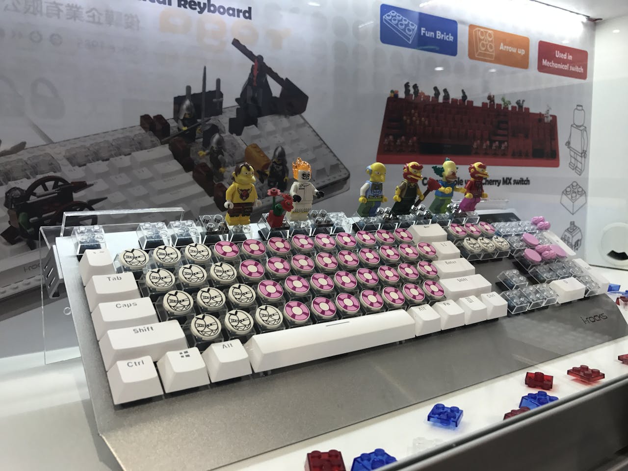 是Computex 2017:i-rocks積木鍵帽現場試玩這篇文章的首圖