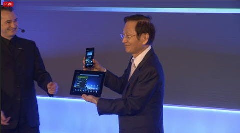 是ASUS PadFone Infinity 四月起開賣,大全套 999 歐元這篇文章的首圖