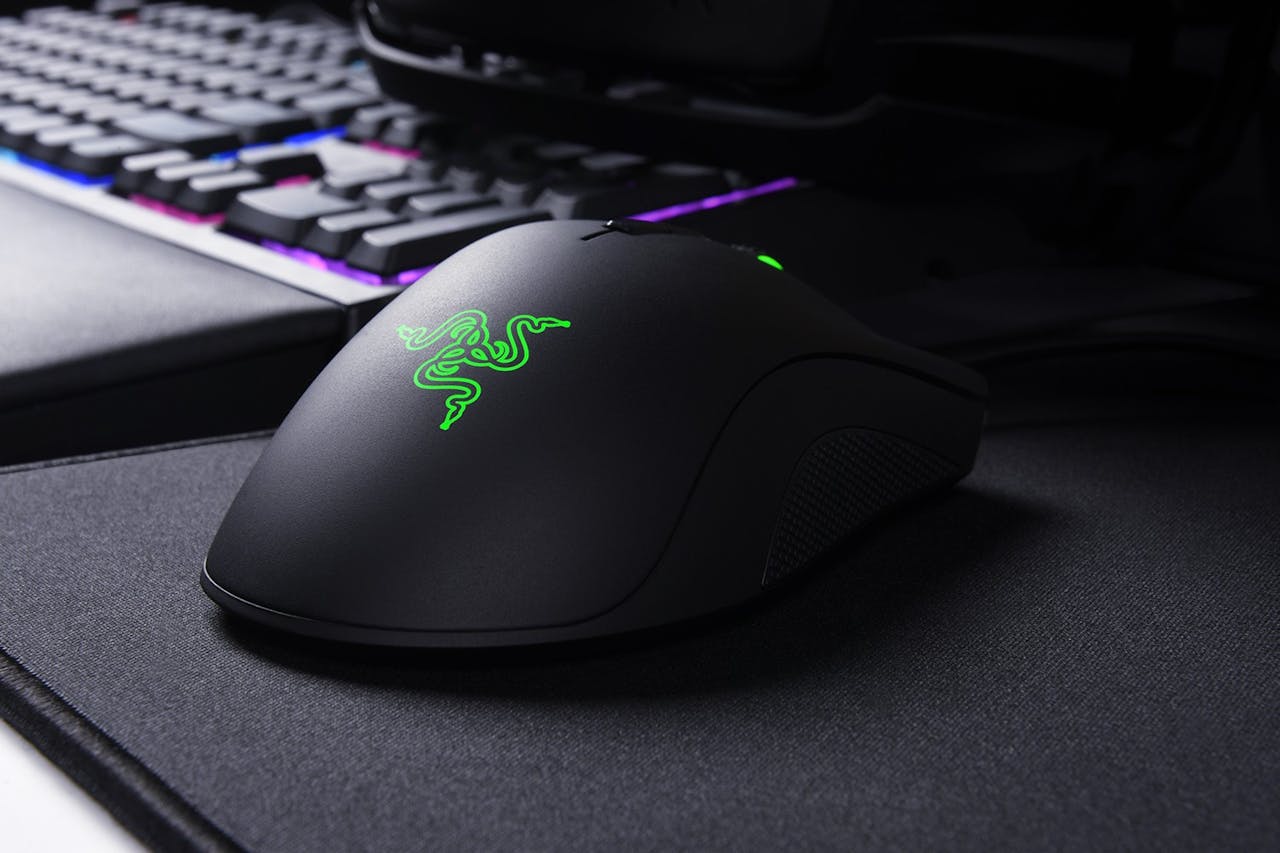 是標榜搭載 16,000 DPI 感測器, Razer Deathadder Elite 版登場這篇文章的首圖