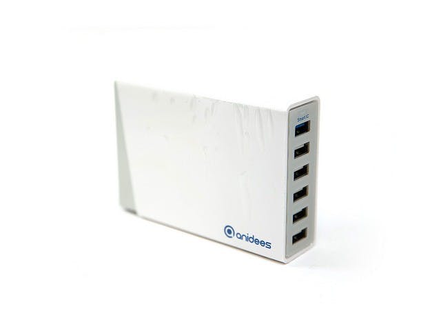 是最好還能更好 anidees AI-Charger 6+ 智能充電器支援 QC2.0這篇文章的首圖