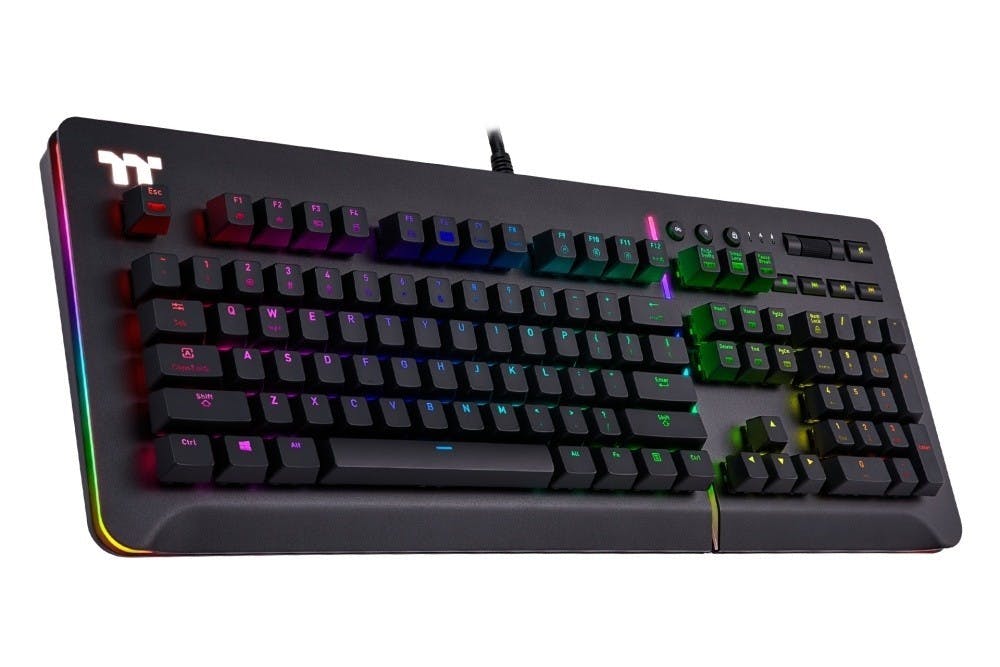 是曜越也加入採用RAZER綠軸,推出新款Level 20 RGB機械式電競鍵盤這篇文章的首圖