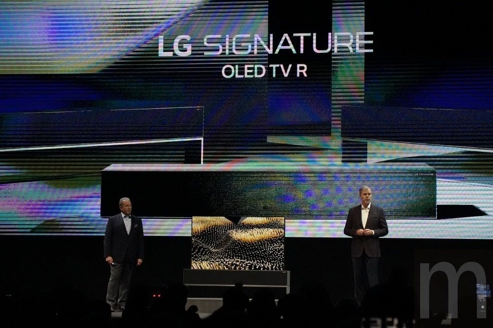 是LG正式揭曉螢幕可捲曲收納電視Signature OLED TV R這篇文章的首圖