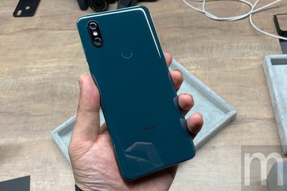 是加入多項黑科技的小米MIX 3台灣版揭曉,預設搭載Google Assistant服務這篇文章的首圖