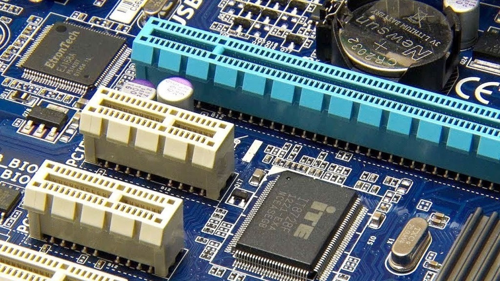 是PCIe 4.0介面應用產品才剛準備進入市場,PCIe 6.0介面便著手規劃這篇文章的首圖