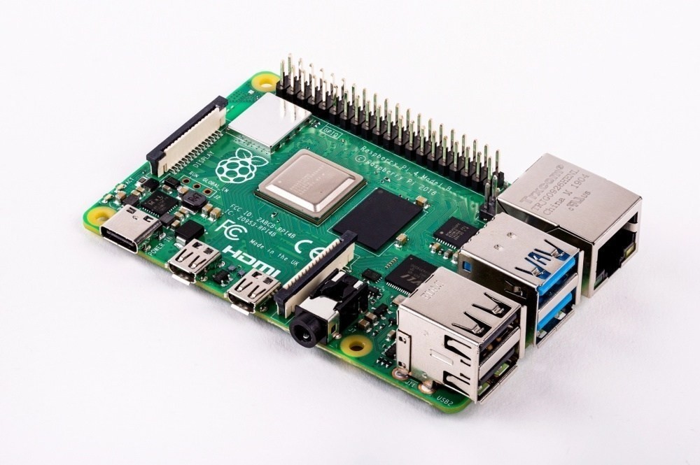 是Raspberry Pi 4開發板更新,同樣以35美元起跳價格銷售這篇文章的首圖