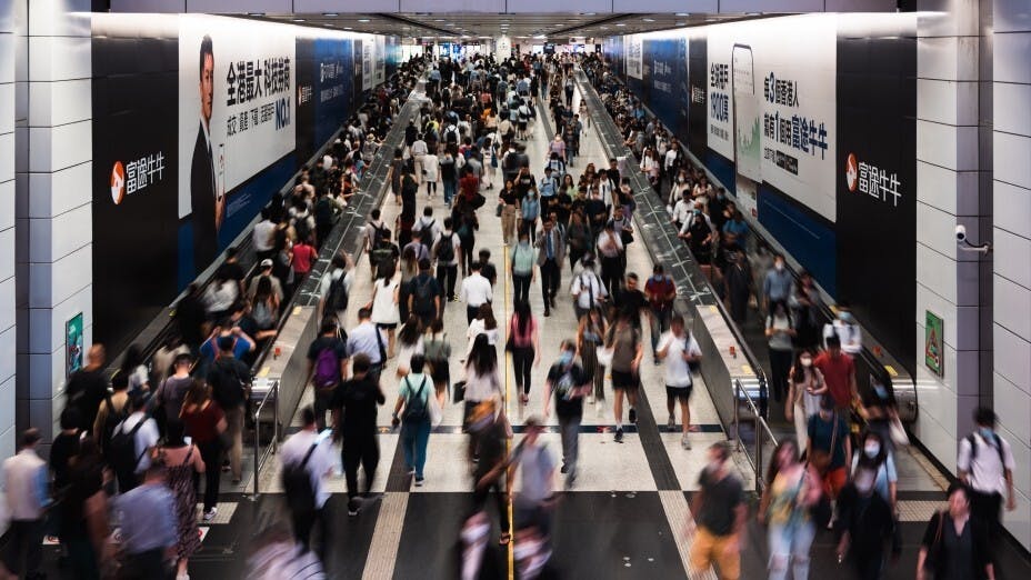 政府雖然已經優化搶人才計劃，但仍然唔夠。（Shutterstock）