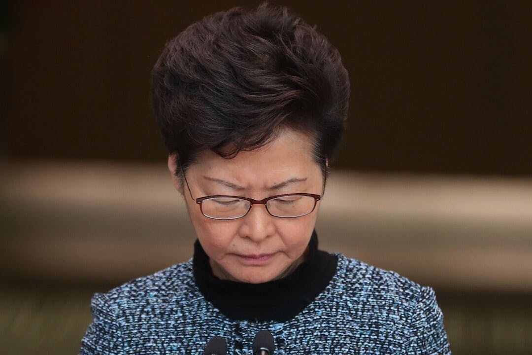 如果是一個以民為本的政府，早已放棄強推《逃犯條例》修訂，香港市民也不需要面對這個亂局和經濟衰退。（亞新社）