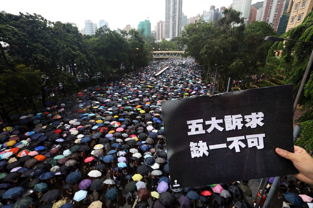 我之前指出，五大訴求中的正式撤回修訂及成立獨立調查委員會，是得到逾七成的市民支持。（亞新社）