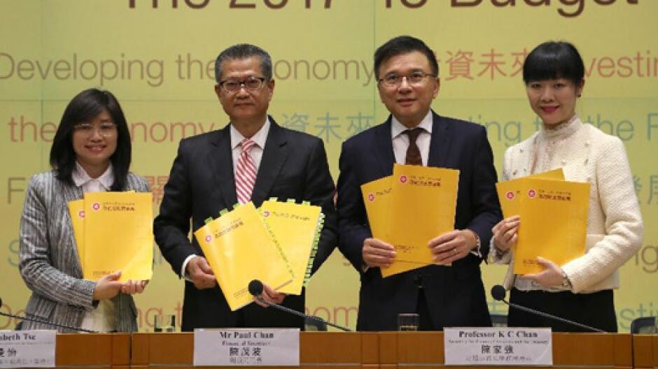 香港是時候討論稅制