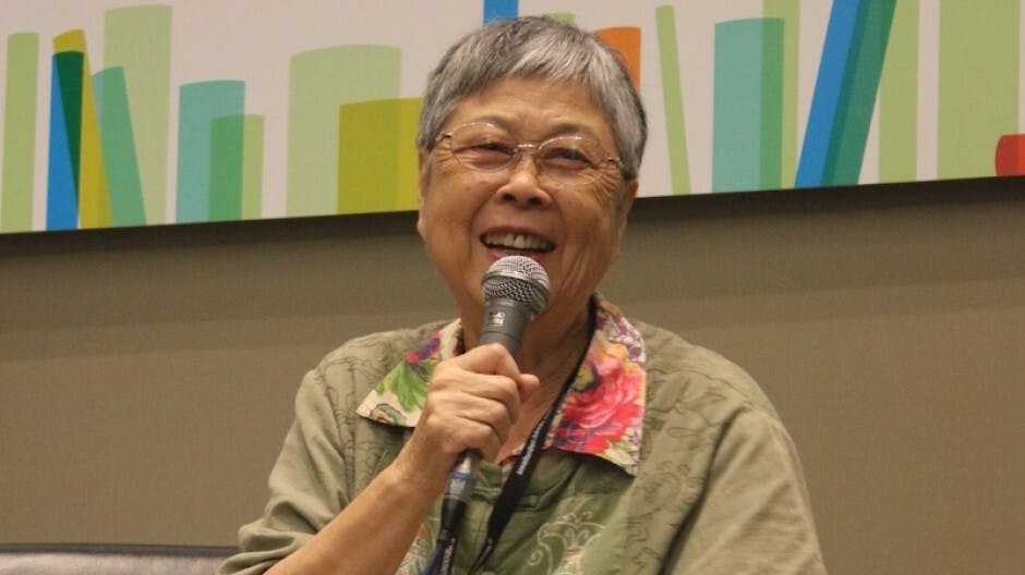 身為文人，陳若曦以獨特的視角，穿梭於中國及台灣的重大事件之間。