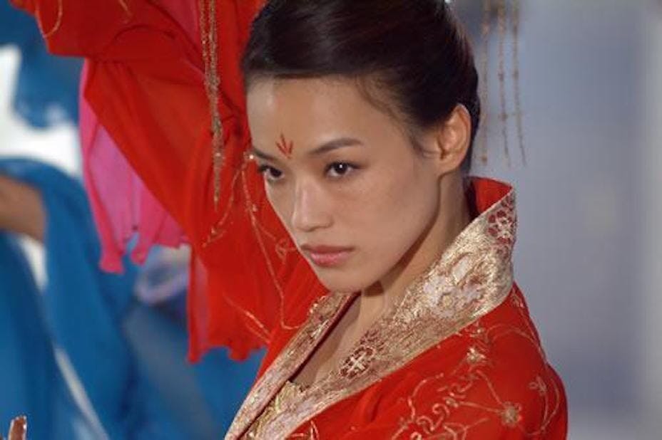 紅拂女原為楊素的侍女，後被李靖的智謀與直言感動，投奔李靖。（《風塵三俠之紅拂女》劇照）