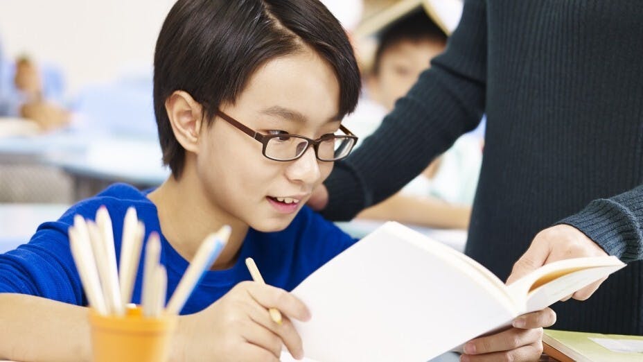 正所謂上樑不正下樑歪，校長、教師都其身不正，何以導引學生向善？（Shutterstock）