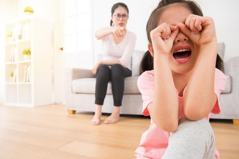 以暴力「教」出的孩子，豈非將會暴力示人？（Shutterstock）
