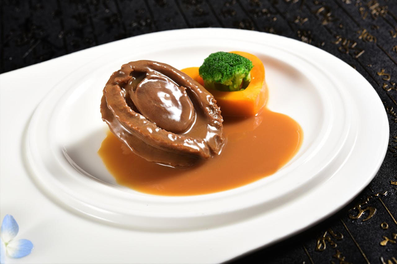 鮑魚味道鮮美，是名貴的滋陰食品。（Shutterstock）