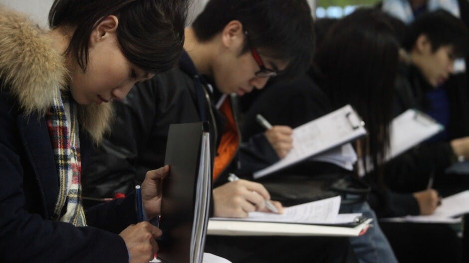 揚帆風未起 如何話啟航