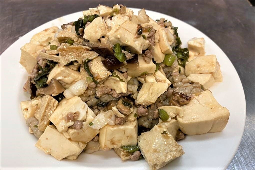 今次和大家分享的菜餚是雪菜家常豆腐。
