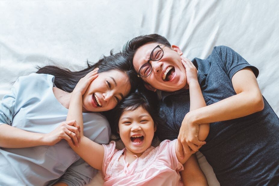 人會因追求名慾而感到痛苦，能夠做到少慾知足便是快樂。（shutterstock）