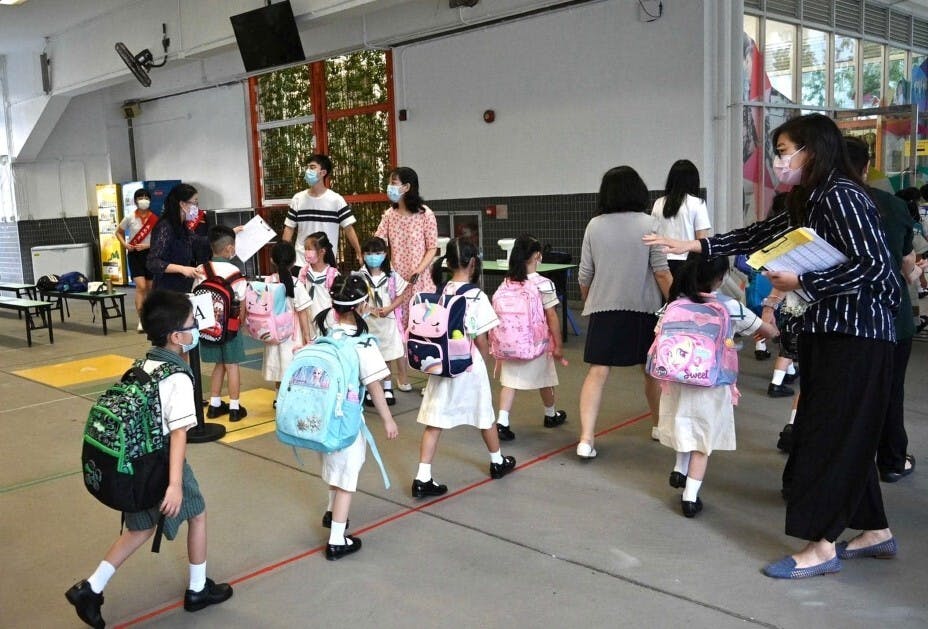 全港小學周二起分階段復課，楊潤雄提醒要注意衞生和健康。（楊潤雄Facebook圖片）