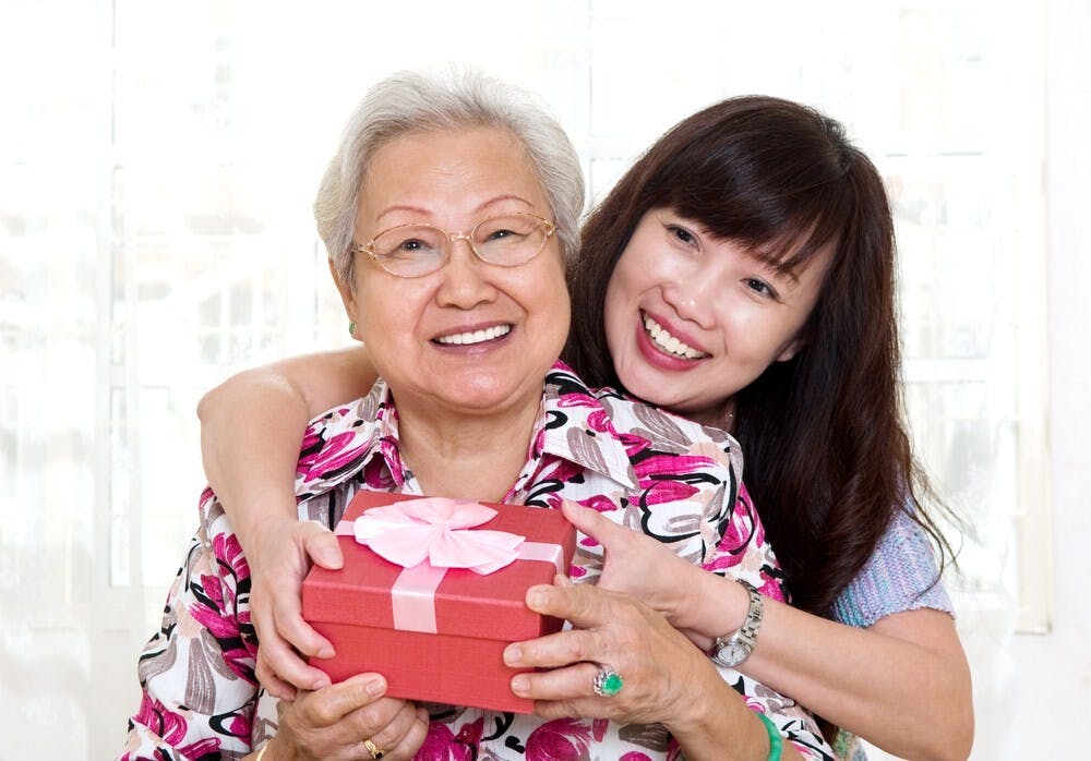 人子最可貴的，在於有一顆善於體貼母親的心。（Shutterstock）