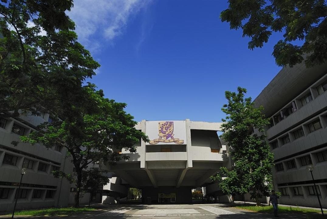 大學生退學或者被要求離校，不必告知家長。據此規定，是否大學輔導處便什麼也不用做？（Wikipedia Commons）