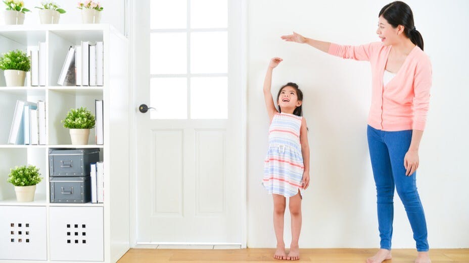 天天都見的兒女，不會覺得長得快。（Shutterstock）