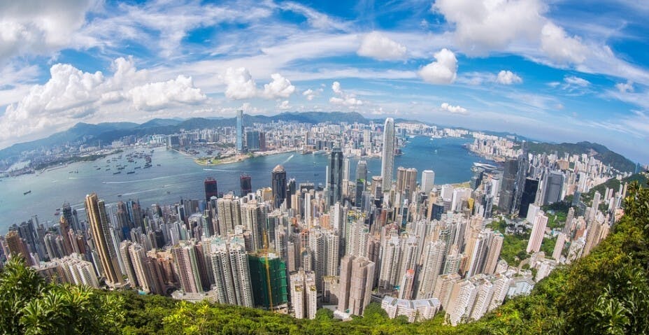 本港樓市在2月底撤辣後曾經出現小陽春，但近月樓價還原基本步，反映樓價的中原城市領先指數處於近8年低位。（Shutterstock）