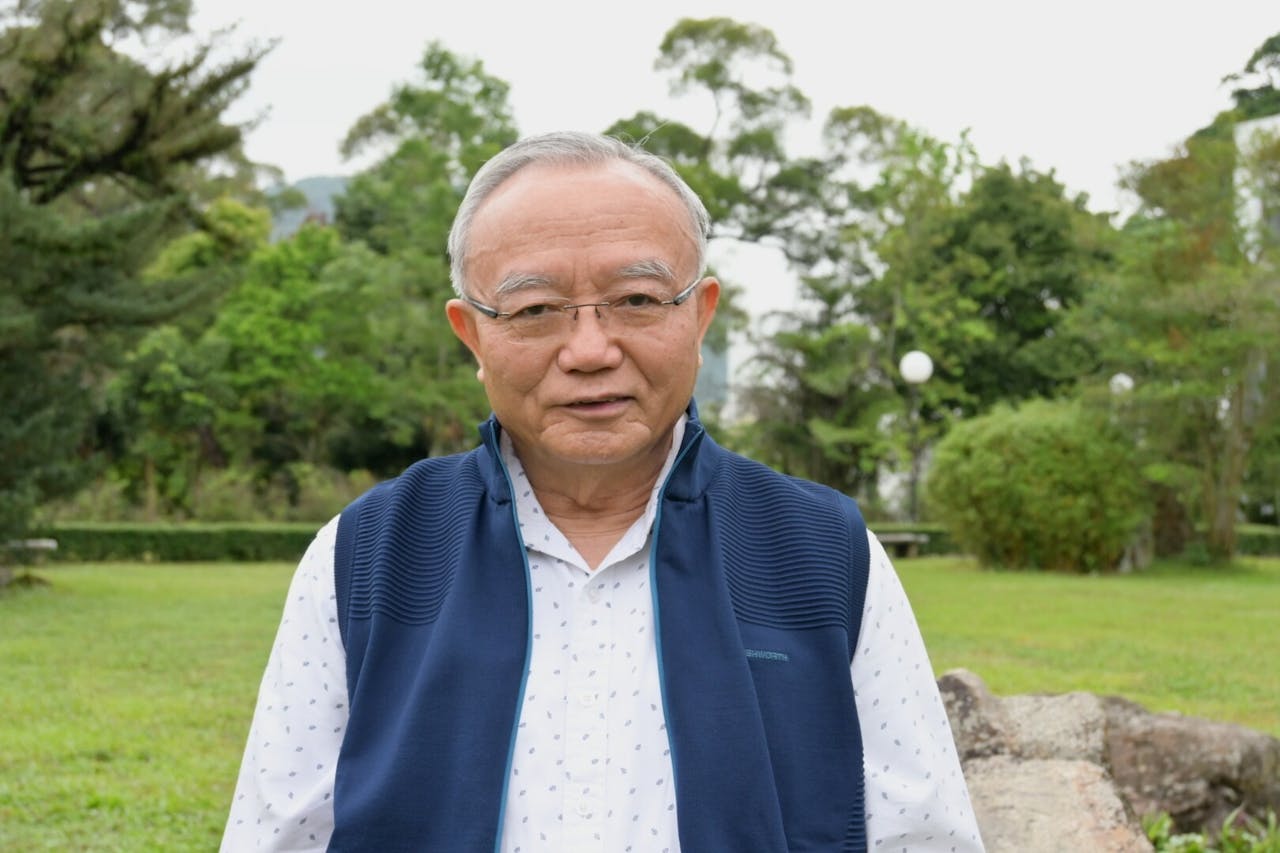 劉兆佳提到中央要求政府官員要忠誠、有勇氣、有承擔，公務員須以效忠國家為先。（灼見名家圖片）